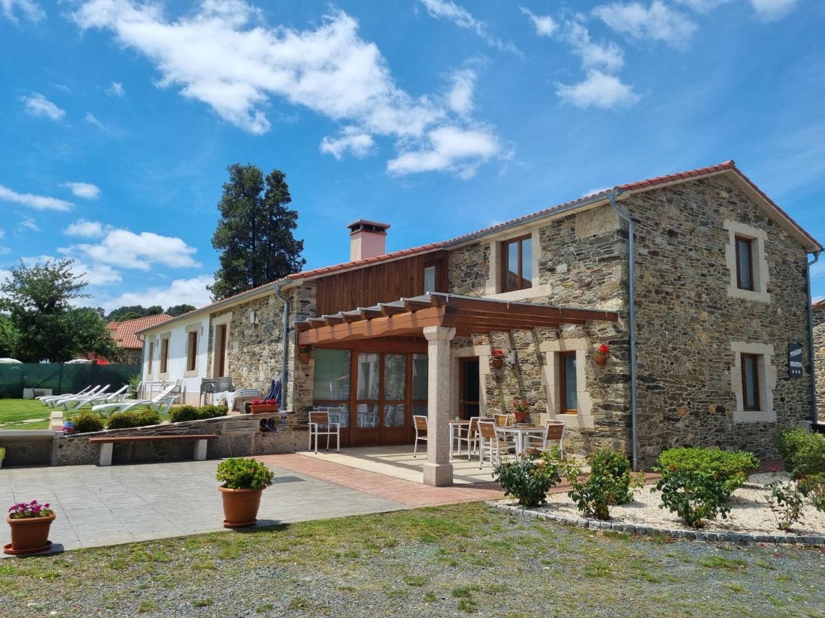 Pensión Ribadiso Arzua Bagian luar foto